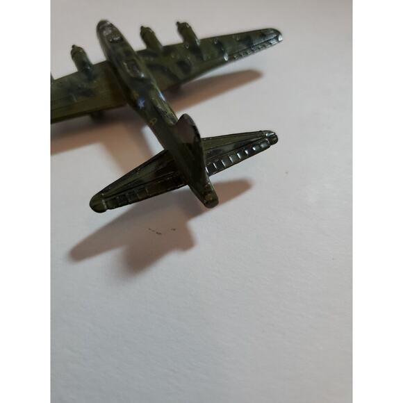 Airplane Diecast A222 B-17 Plane Toy Missing Propellers - Picture 8 of 12